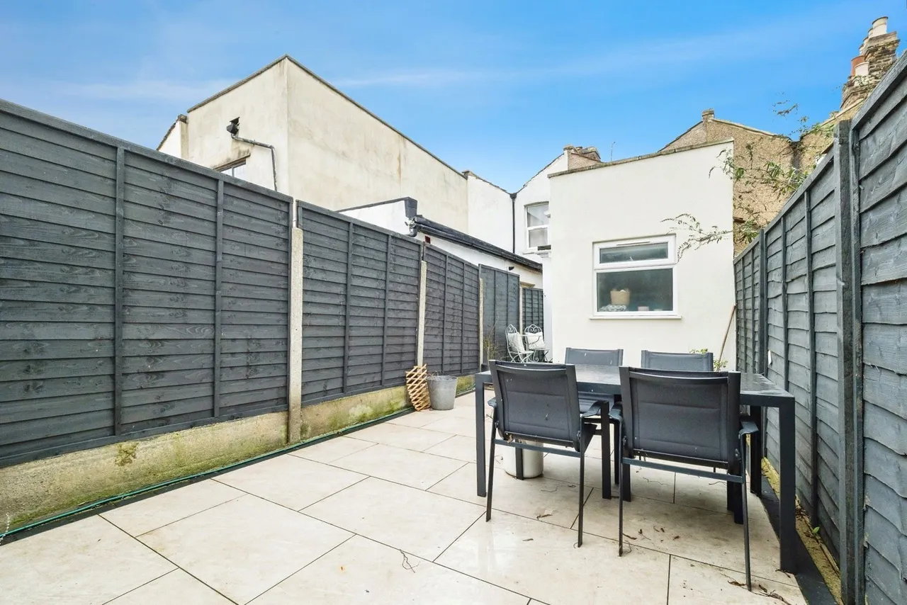 Gough Road, London, E15, photo 9