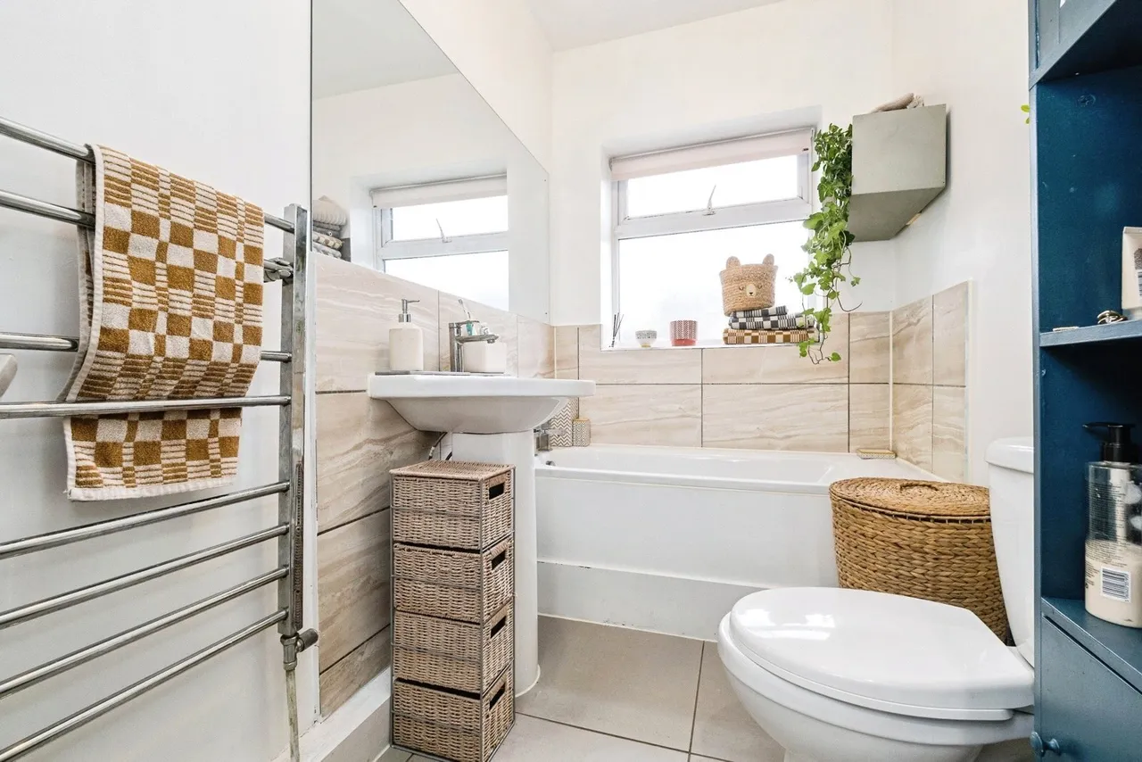 Gough Road, London, E15, photo 16