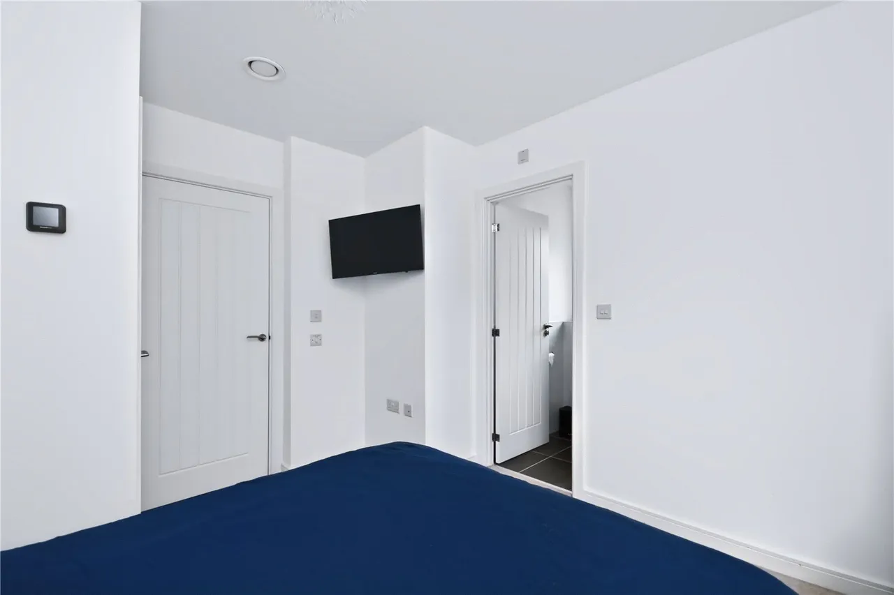Rees Crescent, Shaw, OL2, photo 14