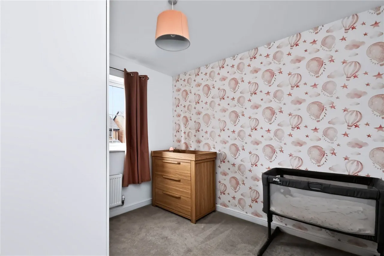Rees Crescent, Shaw, OL2, photo 17