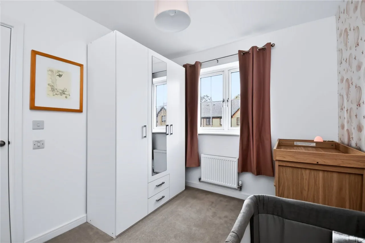 Rees Crescent, Shaw, OL2, photo 18