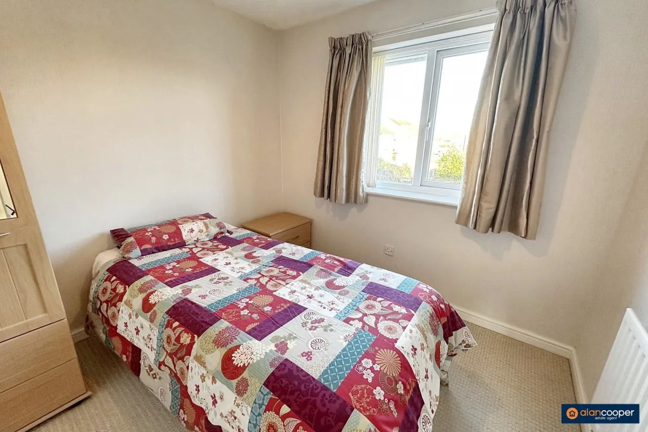Launceston Drive, Horeston Grange, CV11, photo 11