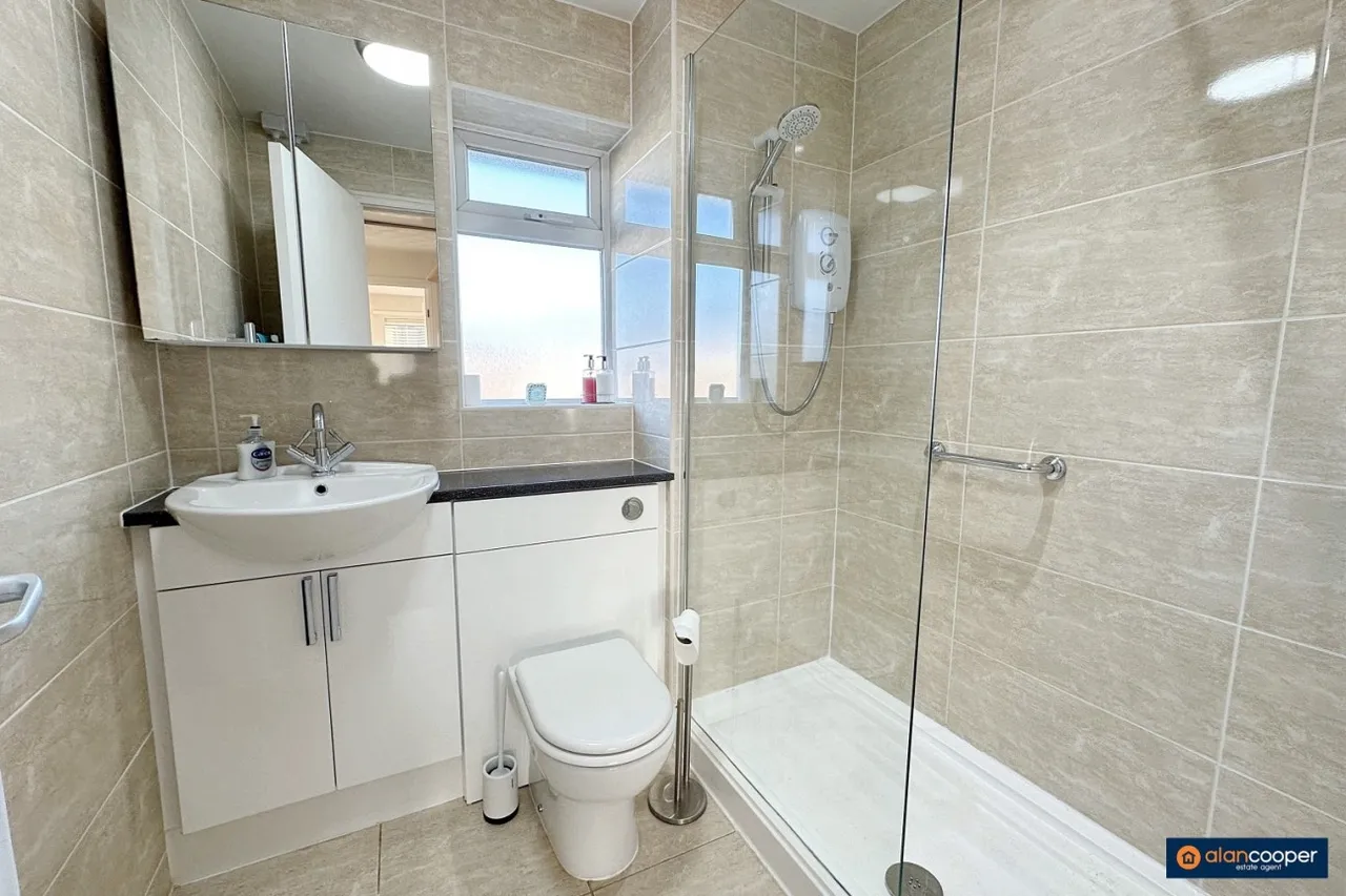 Launceston Drive, Horeston Grange, CV11, photo 13
