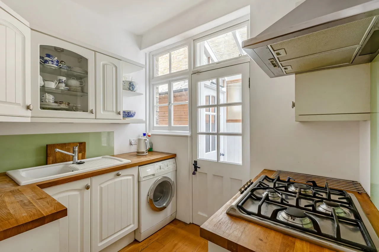 Airedale Avenue, London, W4, photo 4
