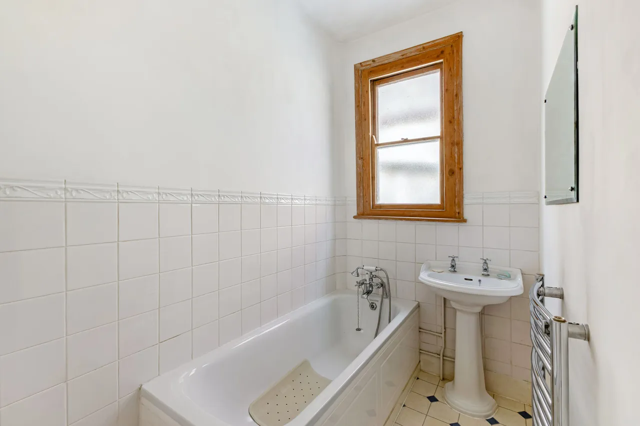 Airedale Avenue, London, W4, photo 7
