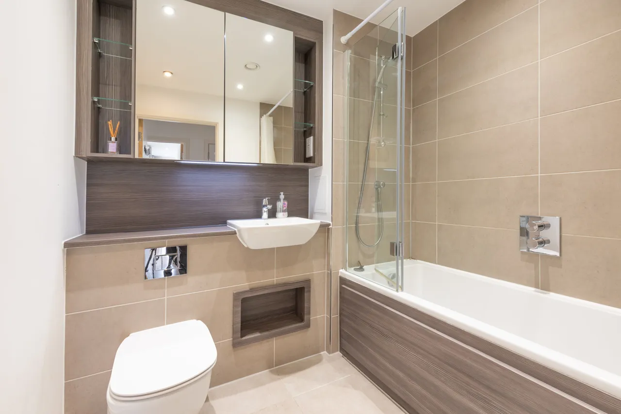 Flat 17, Woodlark Apartments, 1 Damsel Walk, London, photo 10
