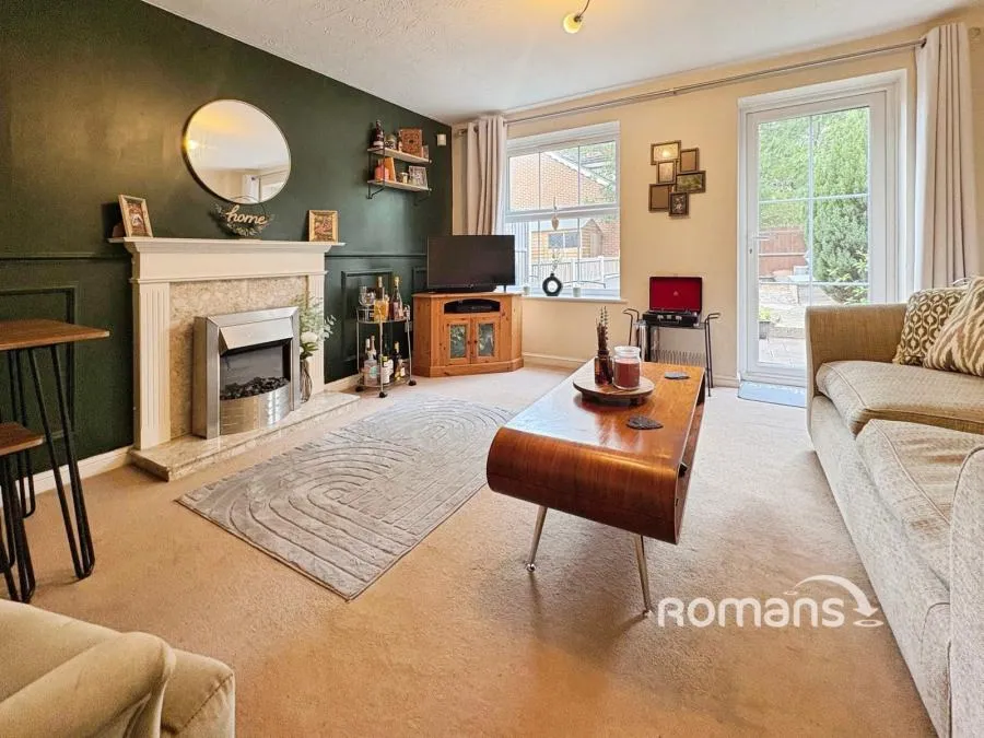 Lower Canes, Yateley, GU46, photo 4
