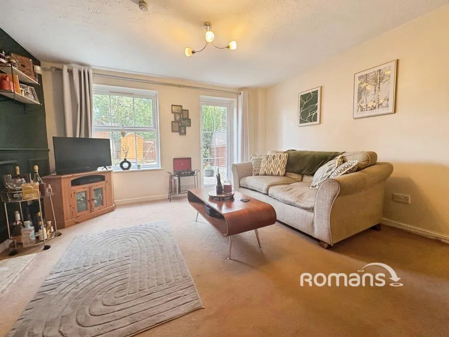 Lower Canes, Yateley, GU46, photo 5