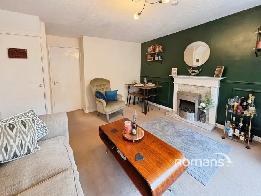 Lower Canes, Yateley, GU46, photo 12