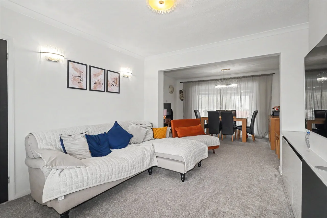 Mayhurst Close, Woking, GU22, photo 12