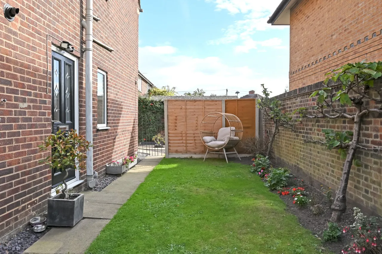 Waveney Grove, Clifton, YO30, photo 15