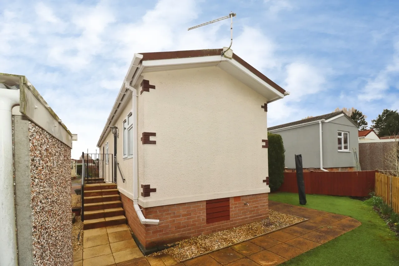 Woodlands Park, BRISTOL, BS32, photo 19