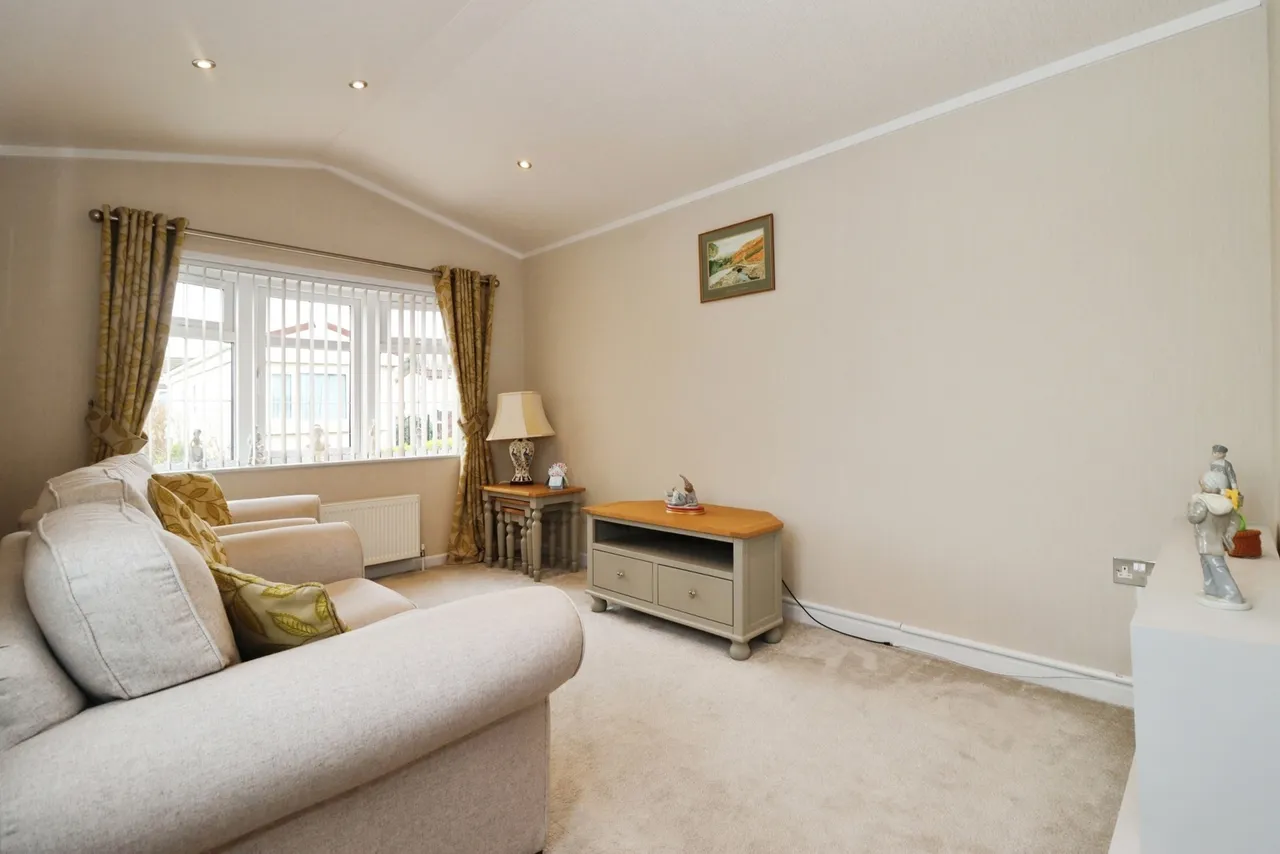 Woodlands Park, BRISTOL, BS32, photo 2