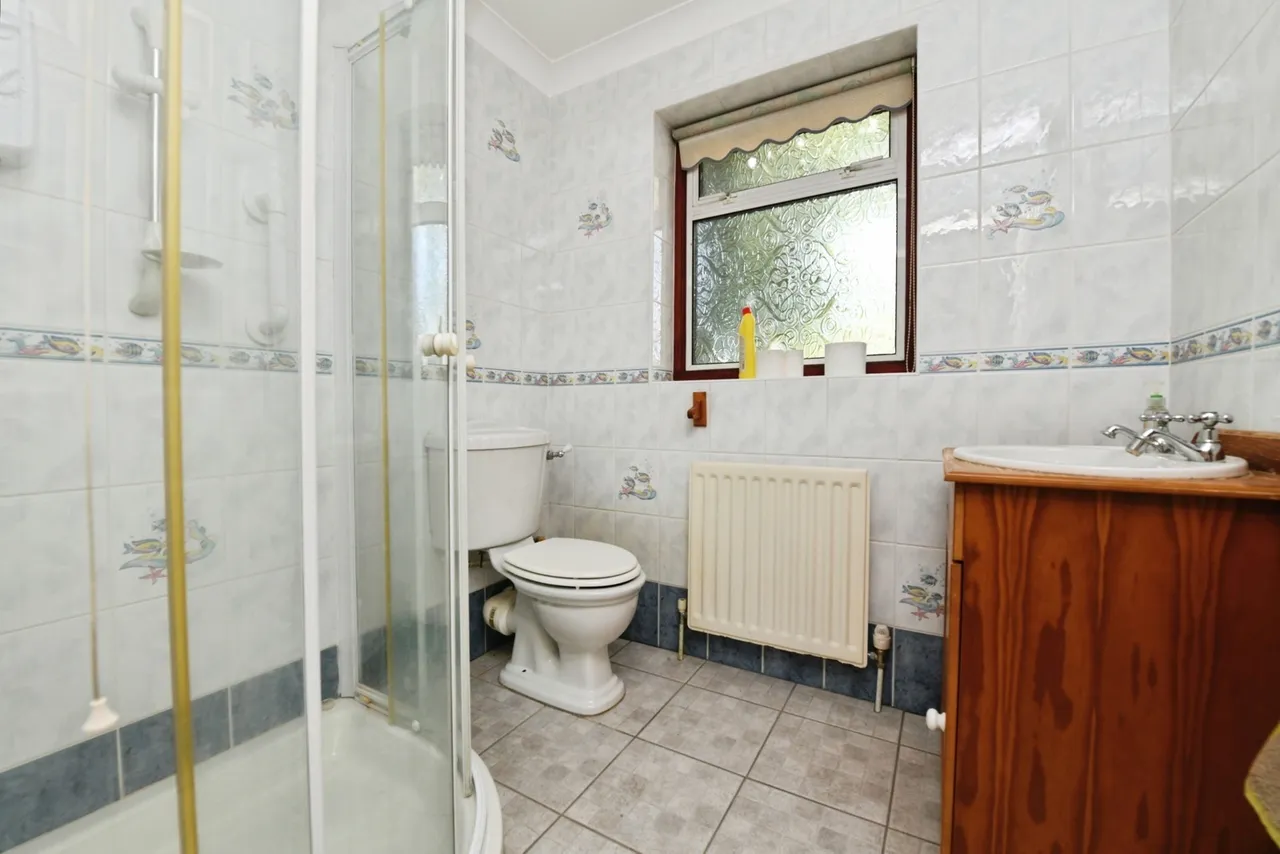 Burns Avenue, Basildon, Essex, SS13, photo 12