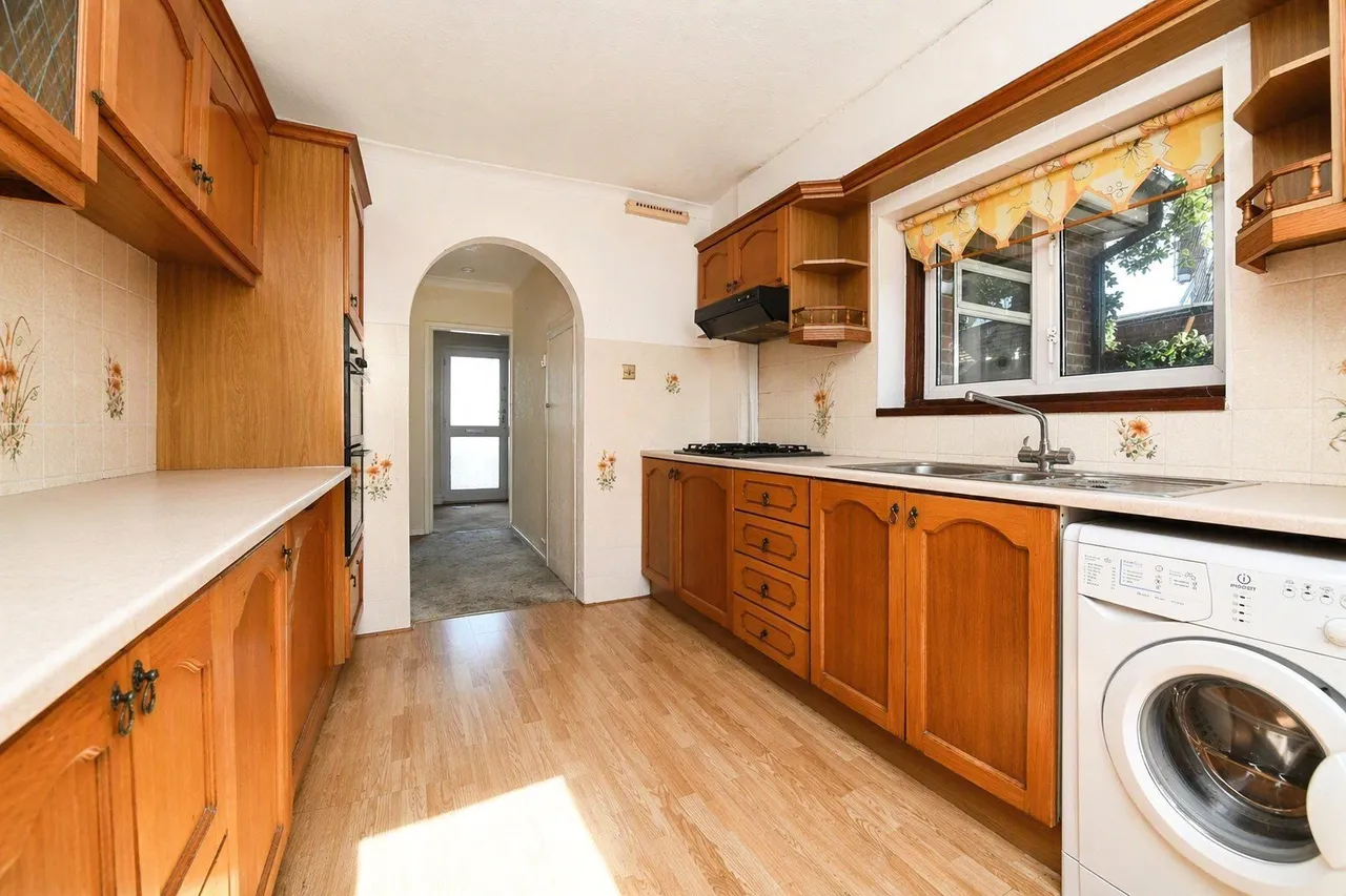 Burns Avenue, Basildon, Essex, SS13, photo 9
