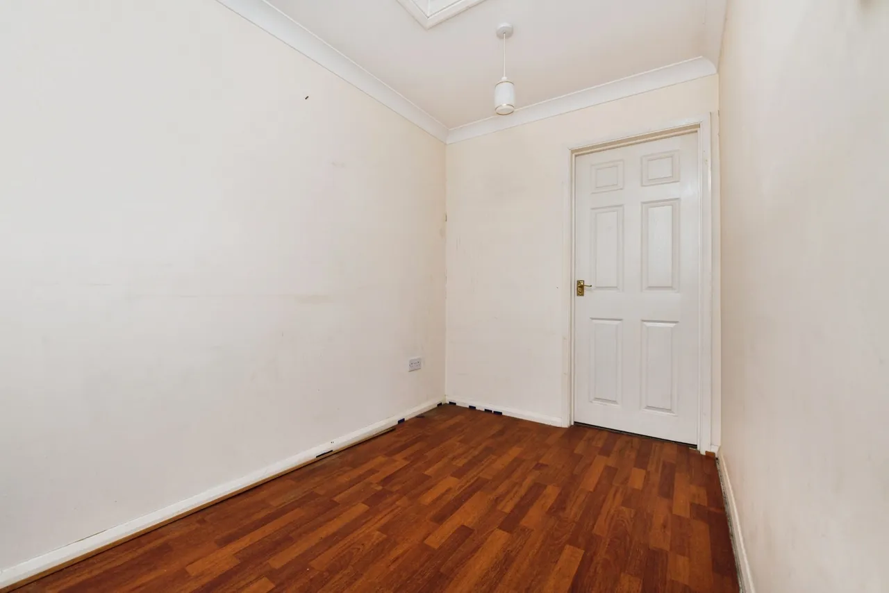 Burns Avenue, Basildon, Essex, SS13, photo 11