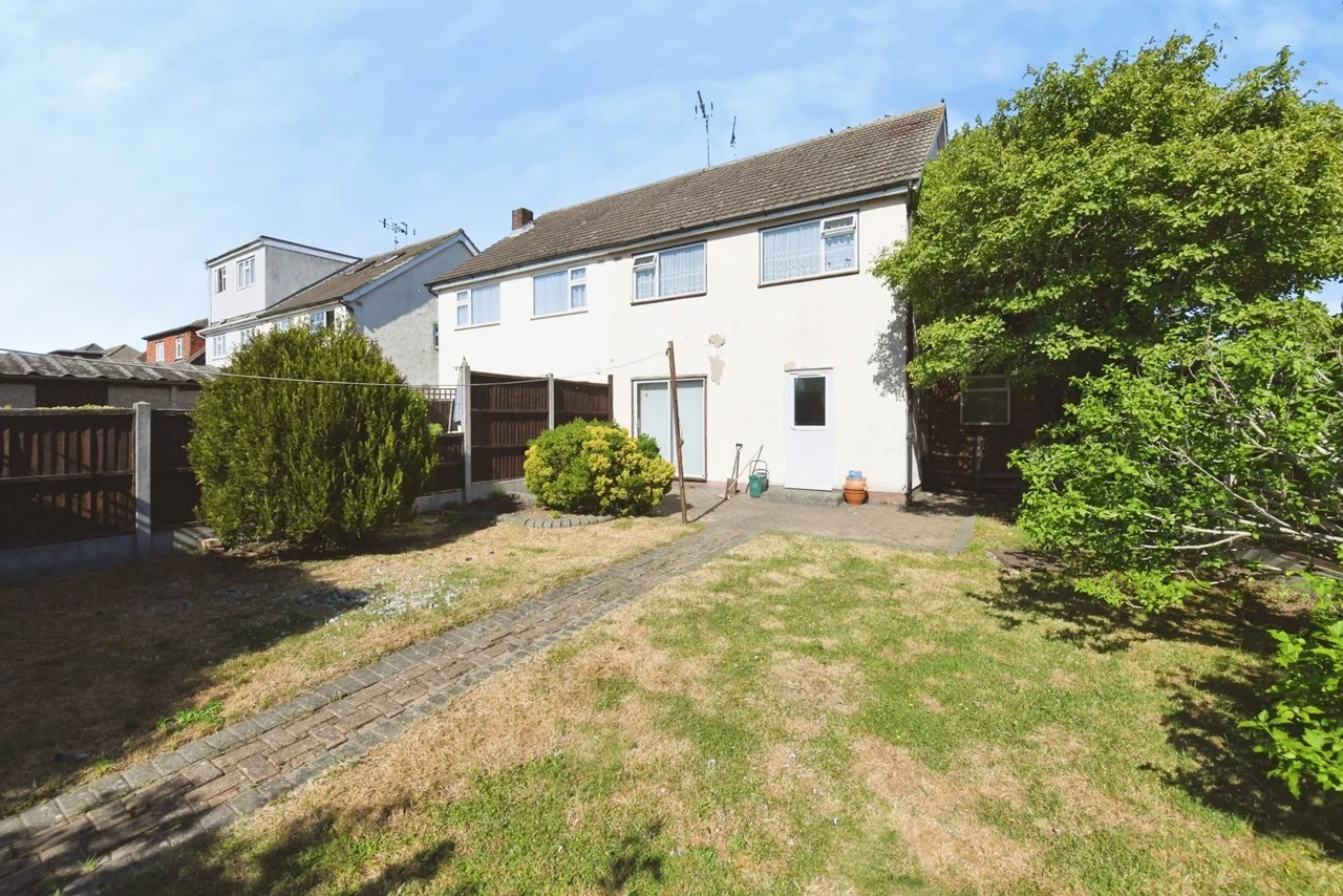 Burns Avenue, Basildon, Essex, SS13, photo 19