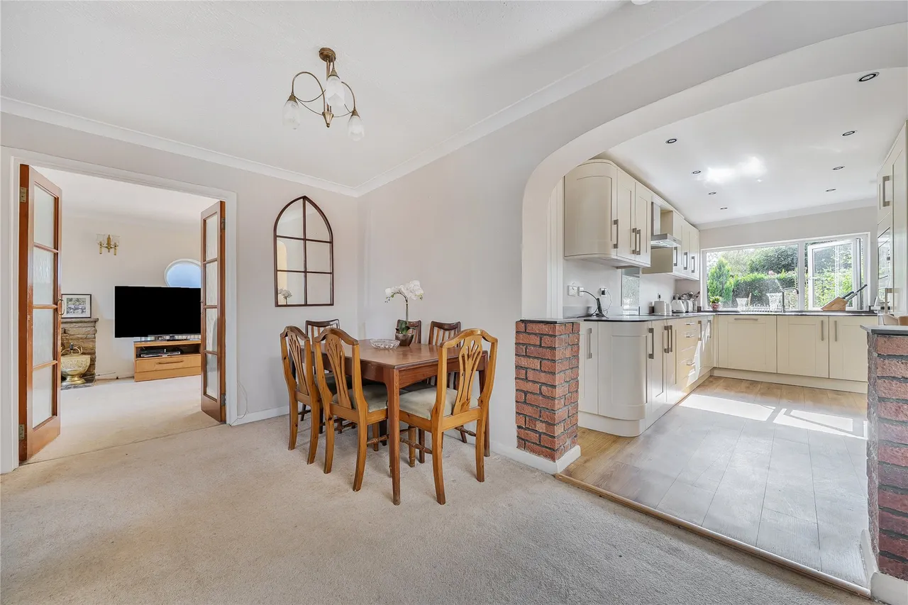 Send Marsh Road, Ripley, GU23, photo 6