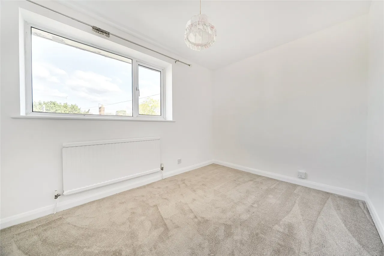 Send Marsh Road, Ripley, GU23, photo 14