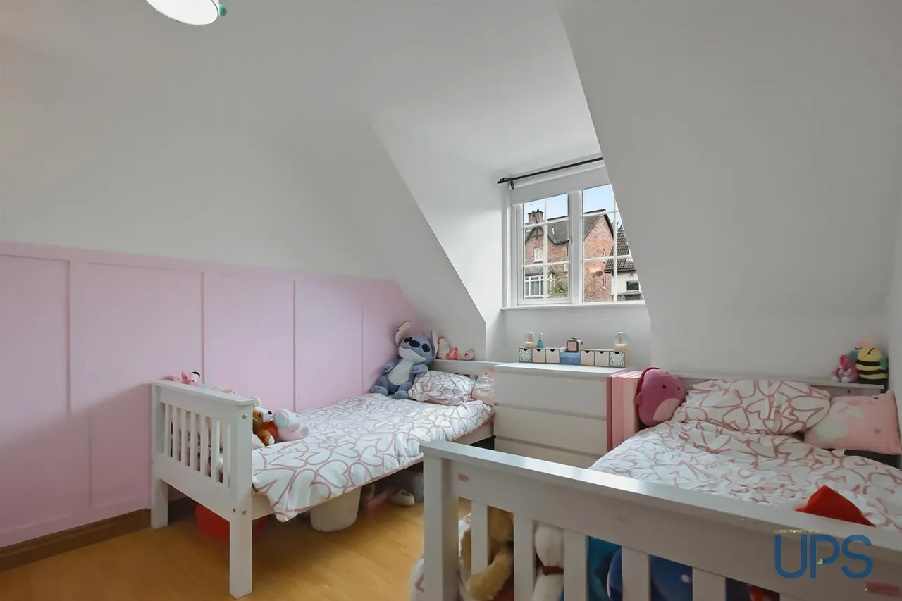Stewartstown Road, Belfast, BT17, photo 25