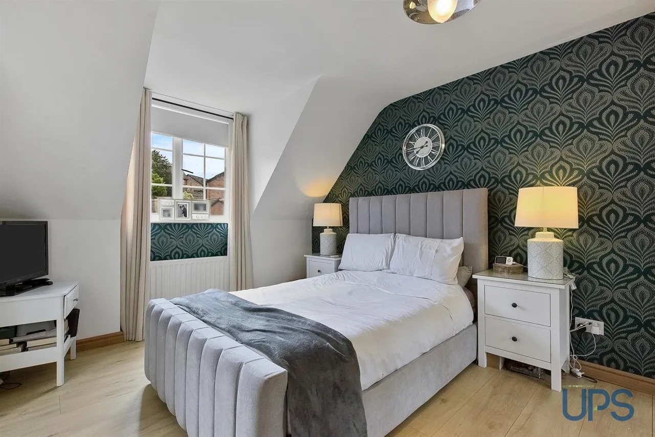 Stewartstown Road, Belfast, BT17, photo 18