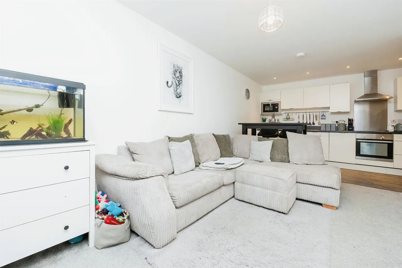Whitchurch Lane, Bristol, BS14, photo 3