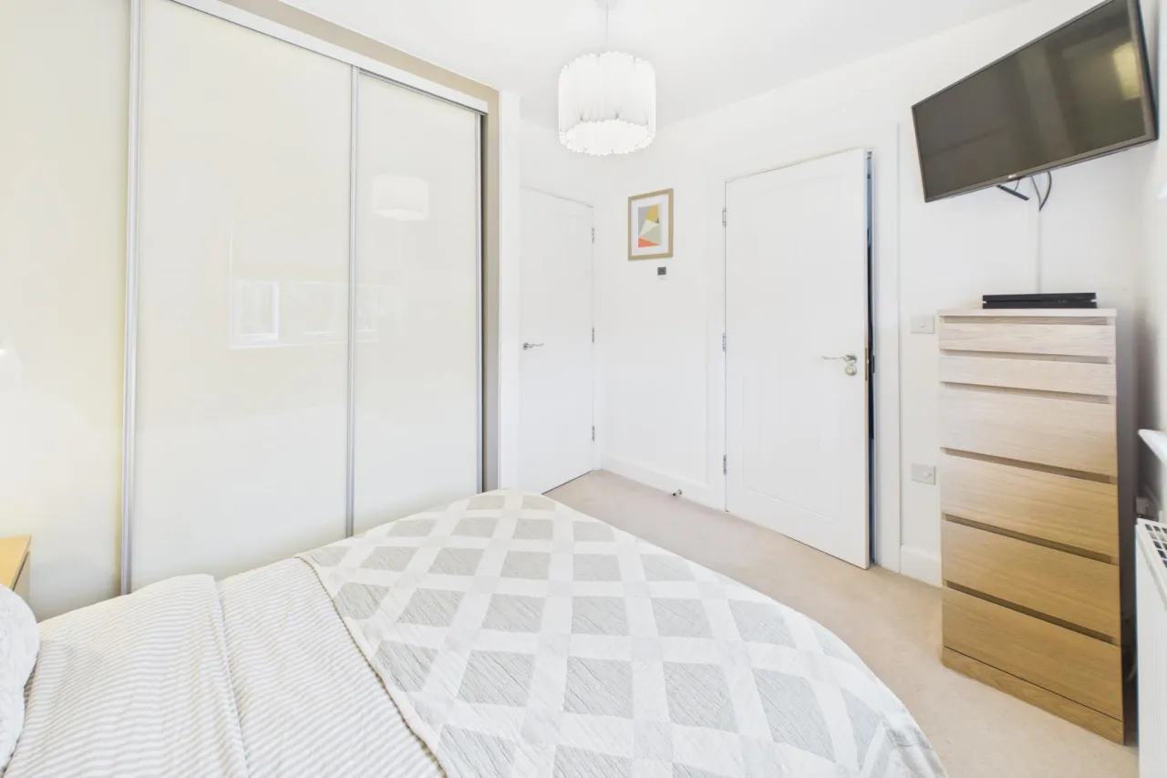 Chalk Row, Bourne End, HP1, photo 13