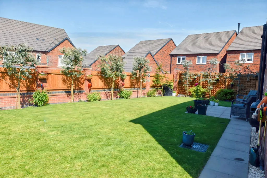 Landmark Close, Loggerheads, photo 24