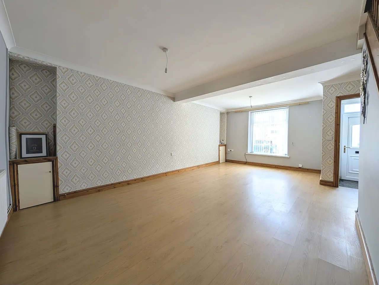 South Street, Porth, CF39, photo 7