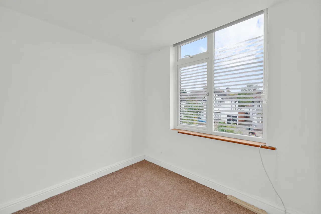 Chatsworth Road, London, NW2, photo 6