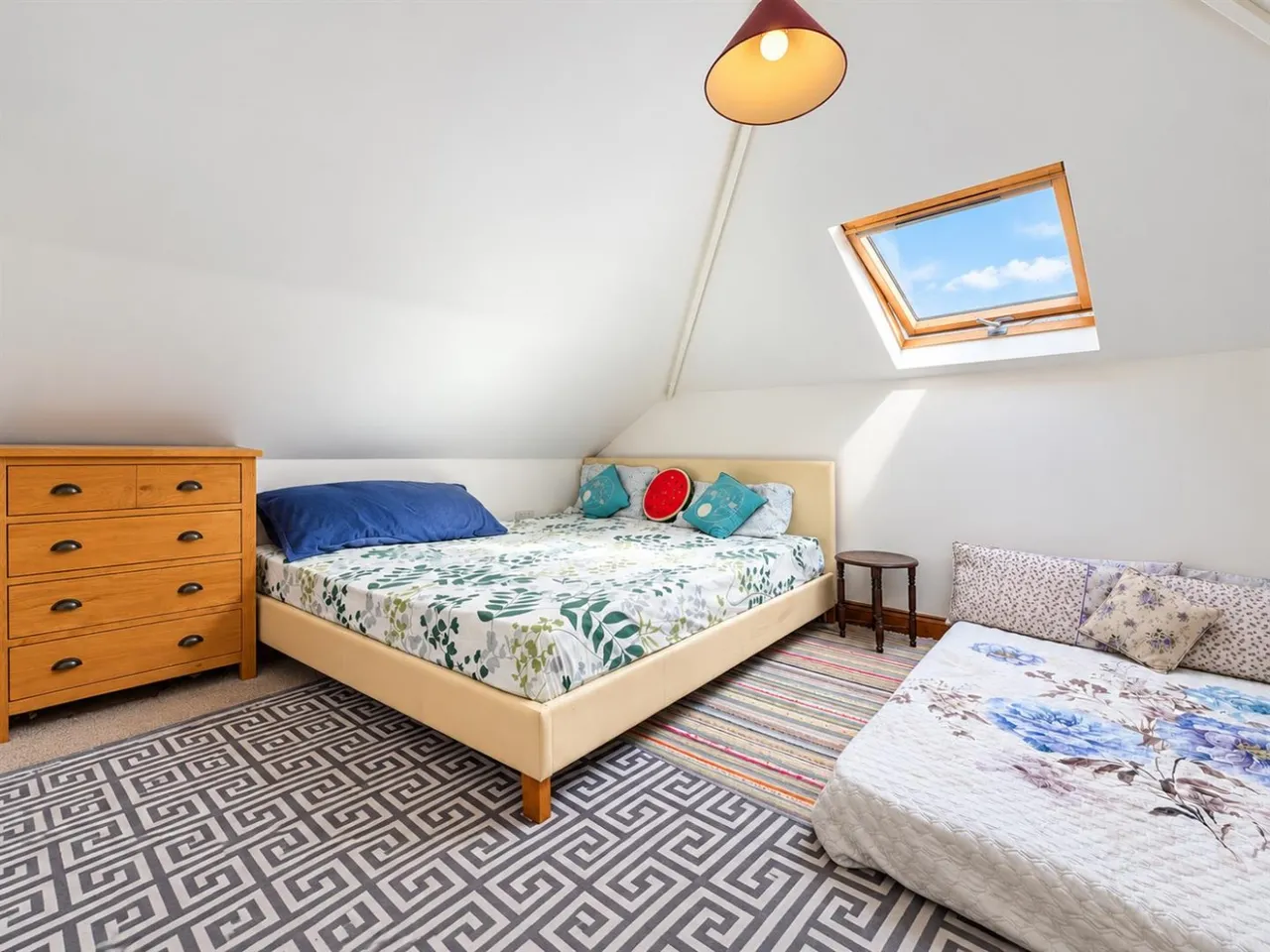 Semi Detached For SalePinkwell Avenue, Hayes, UB3, photo 12