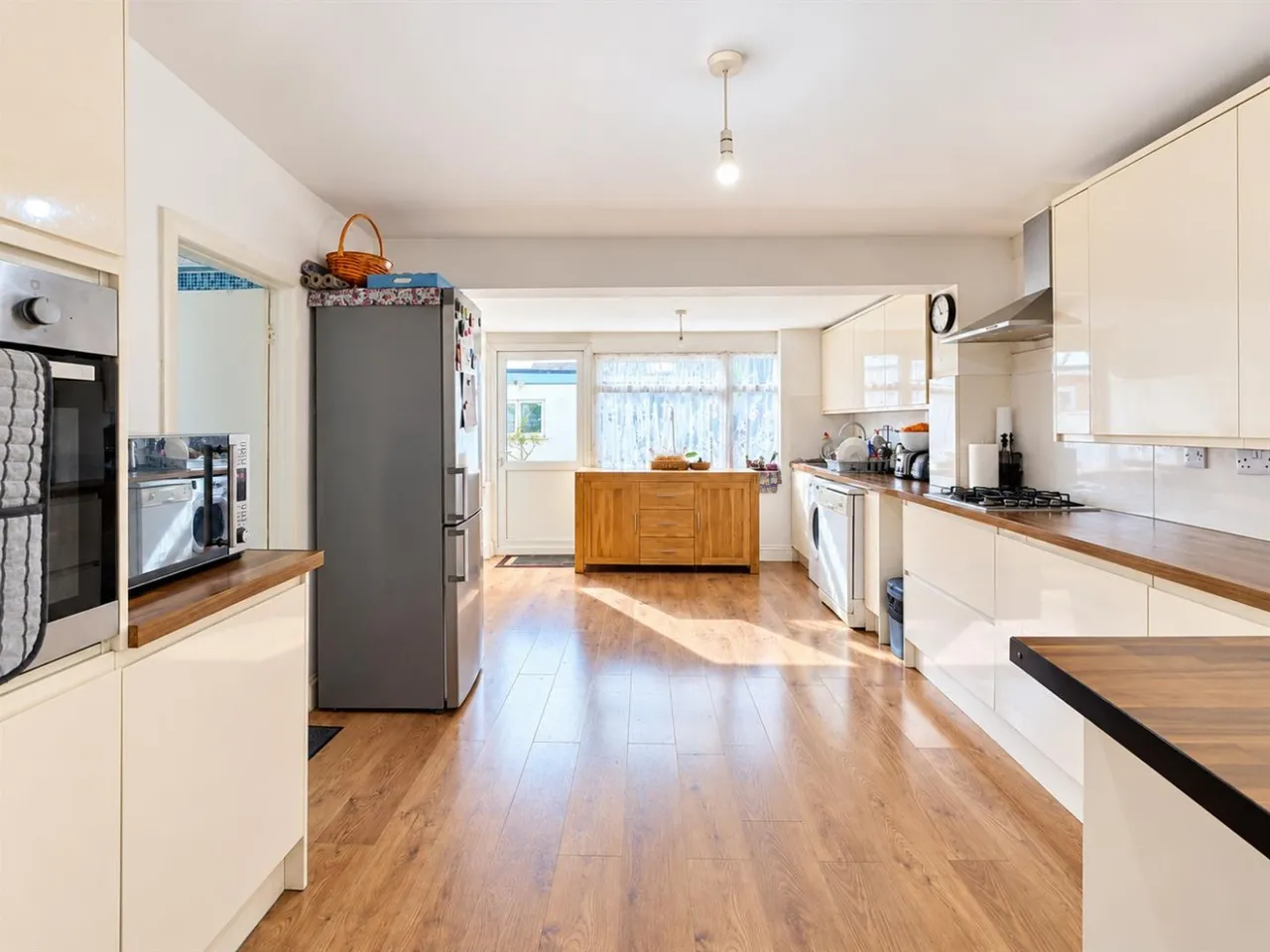 Semi Detached For SalePinkwell Avenue, Hayes, UB3, photo 10