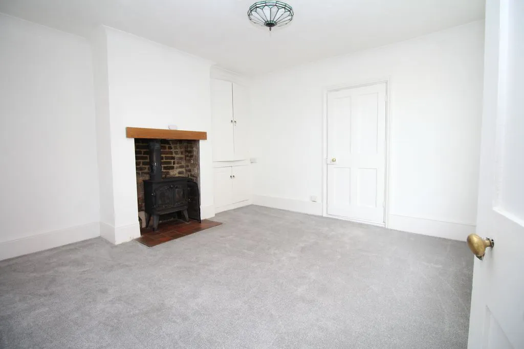 Maidstone Road, Hadlow, photo 3