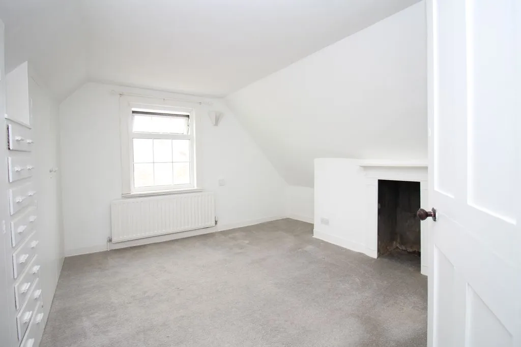 Maidstone Road, Hadlow, photo 18