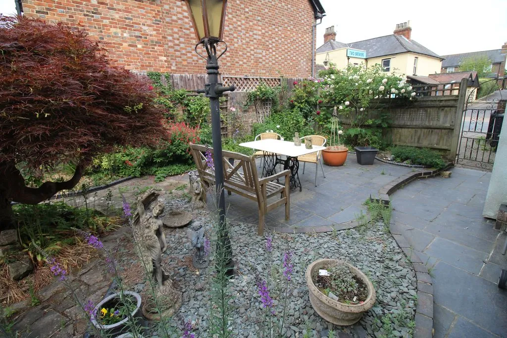 Maidstone Road, Hadlow, photo 20