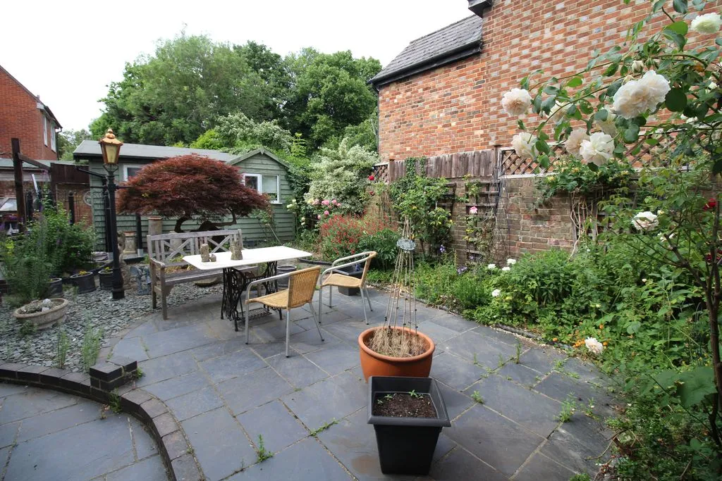 Maidstone Road, Hadlow, photo 22
