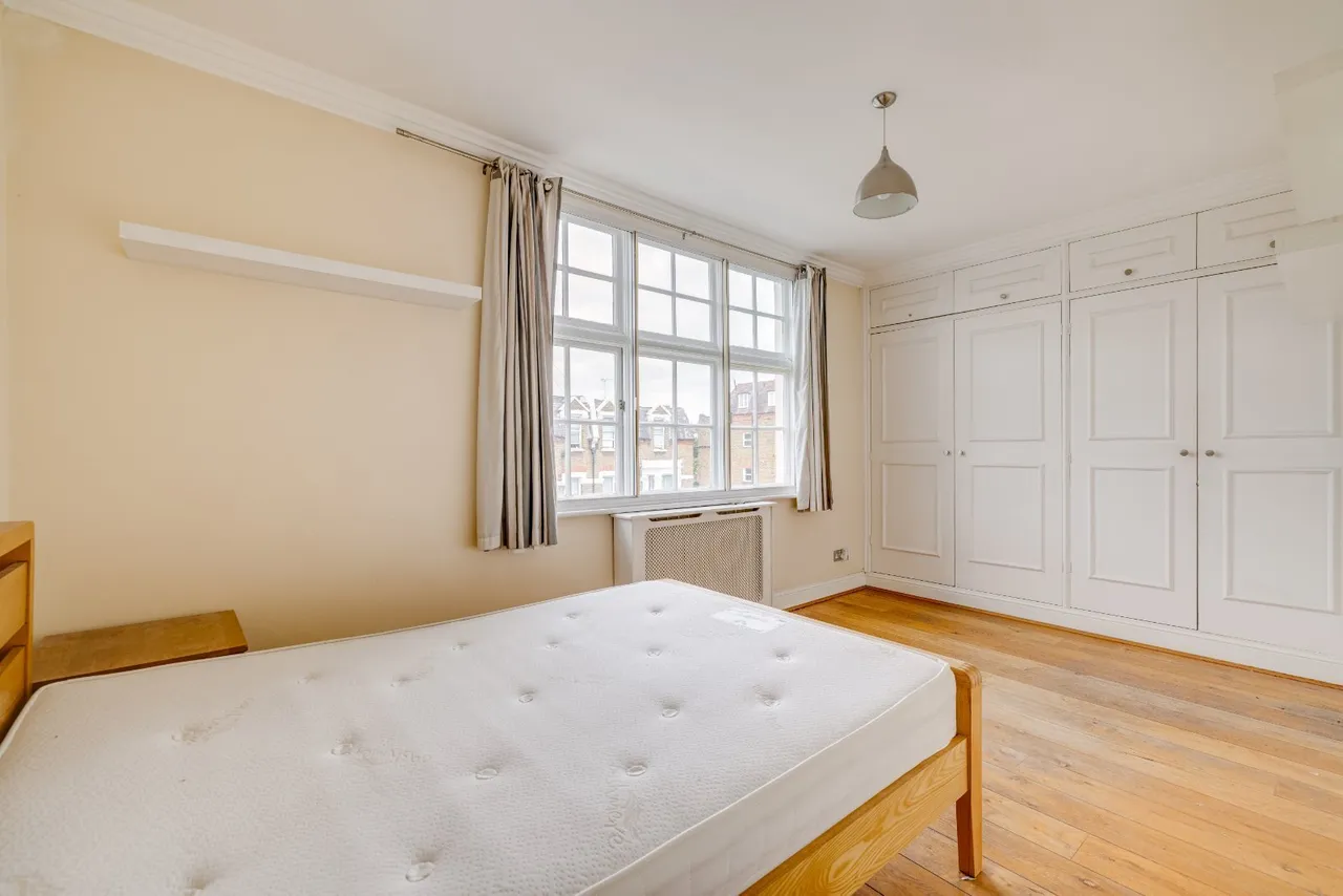 Fulham Road, London, SW6, photo 5