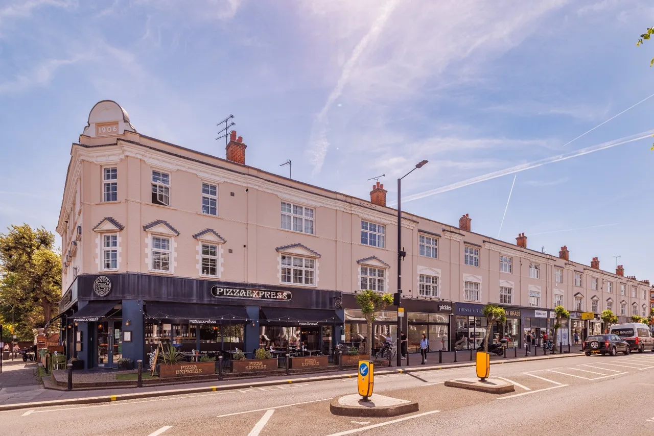 Fulham Road, London, SW6, photo 9