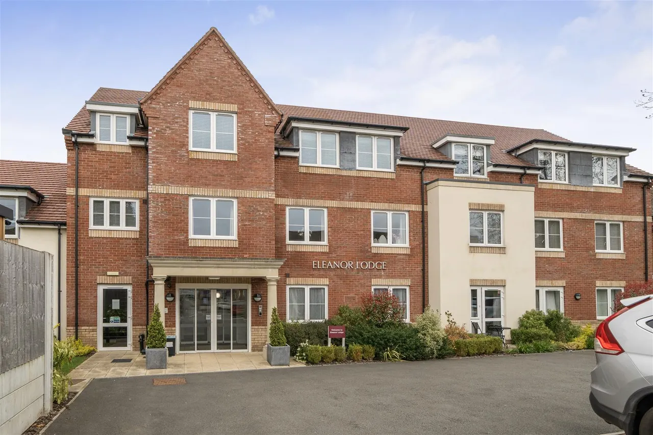1 bed flat for sale, Station Road, Knowle, B93