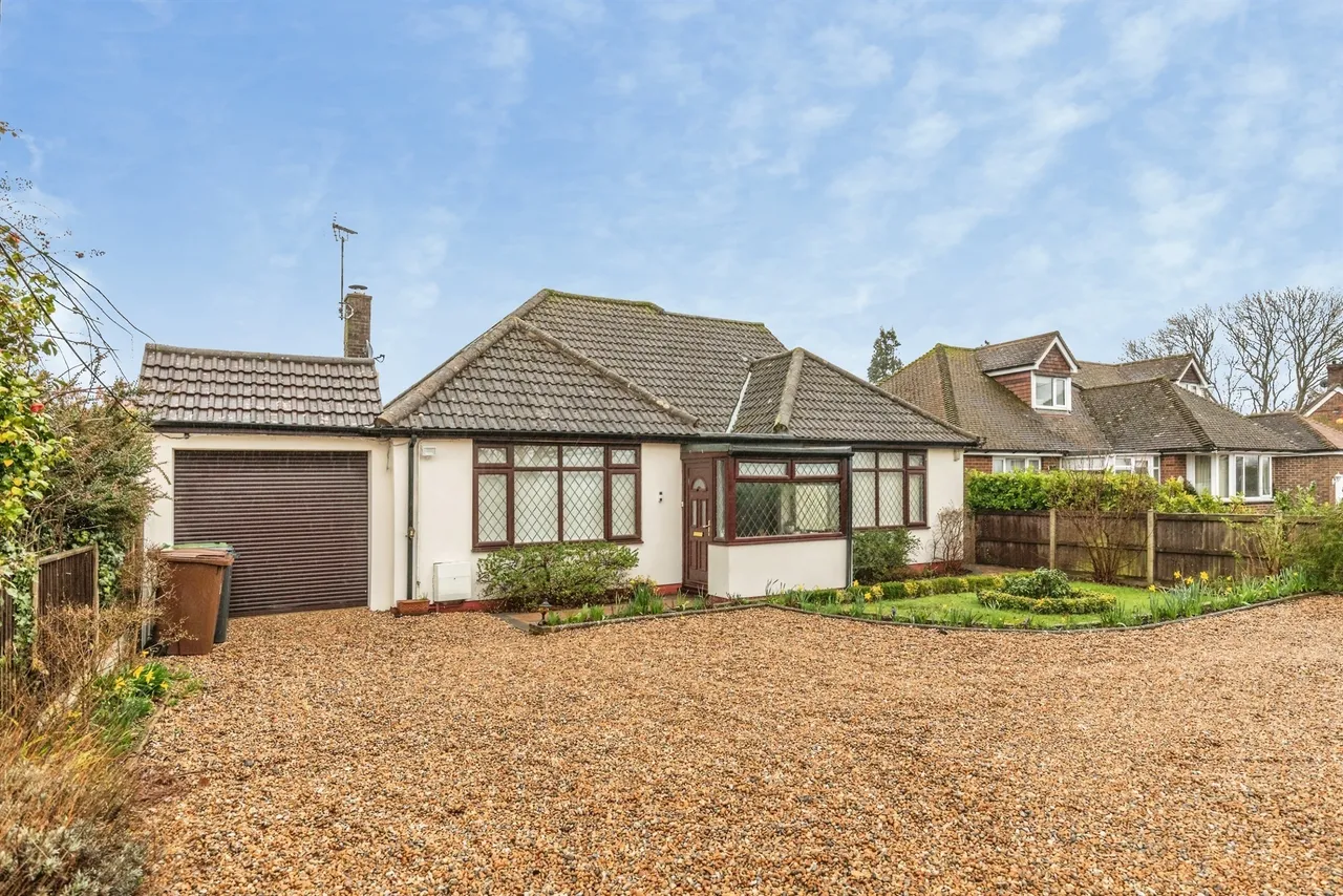3 bed house for sale — Church Lane, Westfield, Hastings