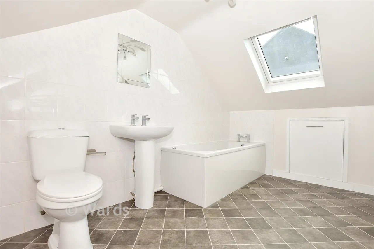 Sutton Road, Maidstone, ME15, photo 9