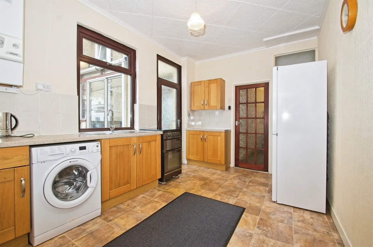 Lloyd Street, Maesteg, CF34, photo 4