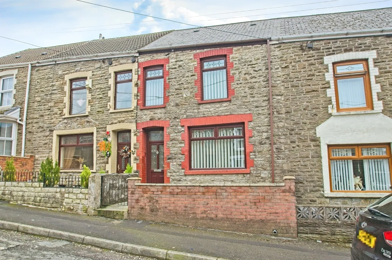Lloyd Street, Maesteg, CF34, photo 2