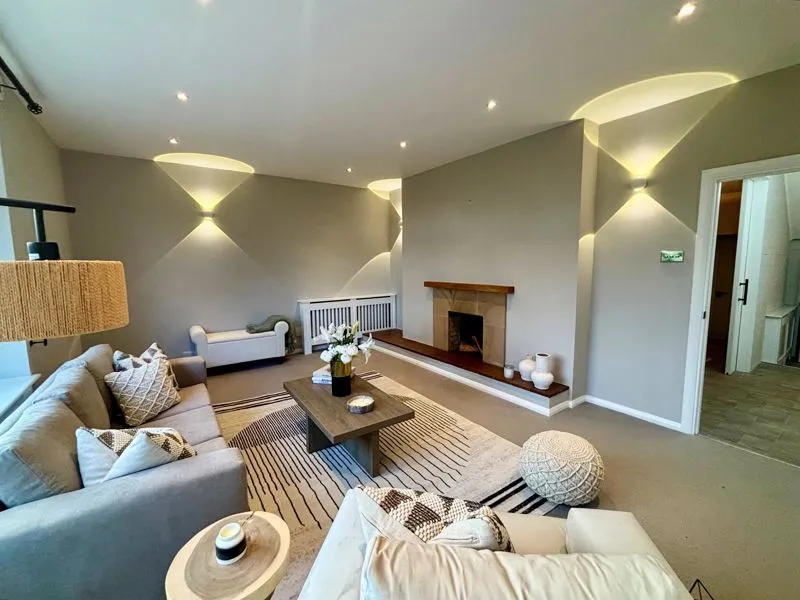 Abbots Lane, Kenley CR8 5JB, photo 2