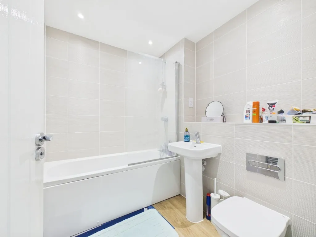 Jerome Row, Shinfield, RG2, photo 9