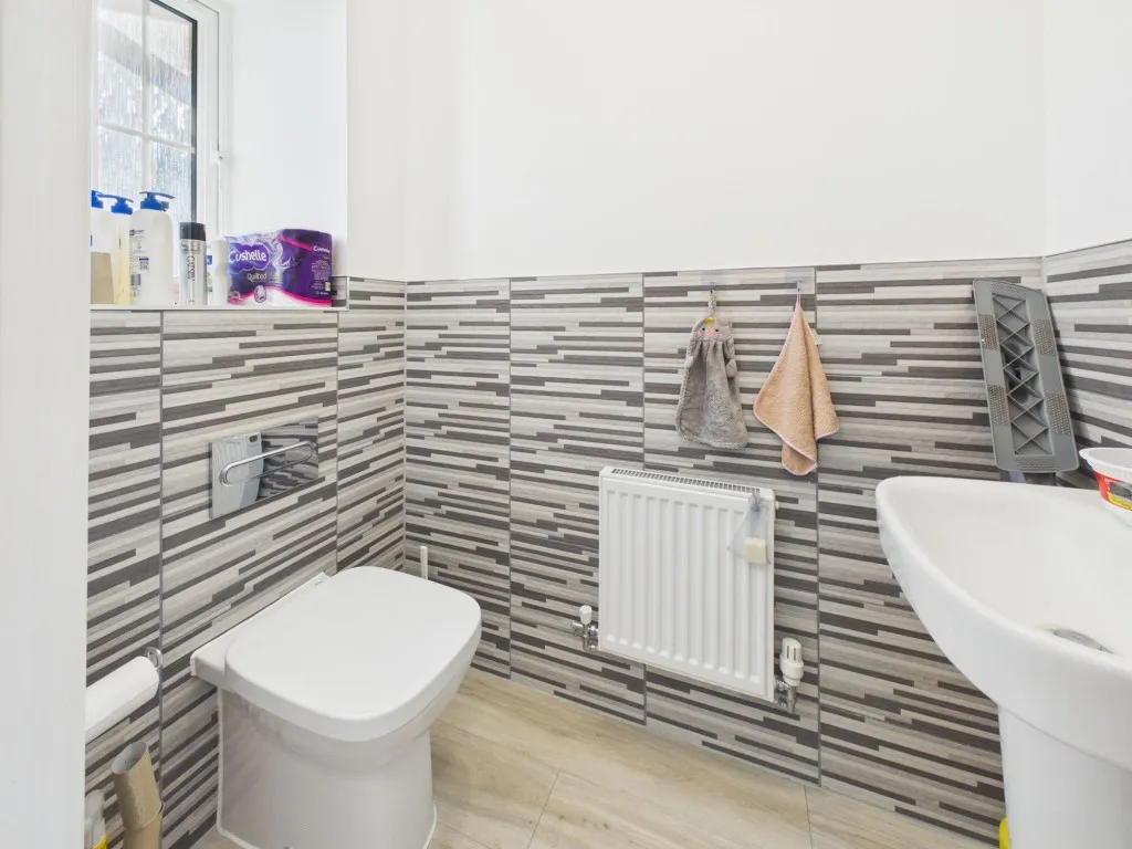 Jerome Row, Shinfield, RG2, photo 4