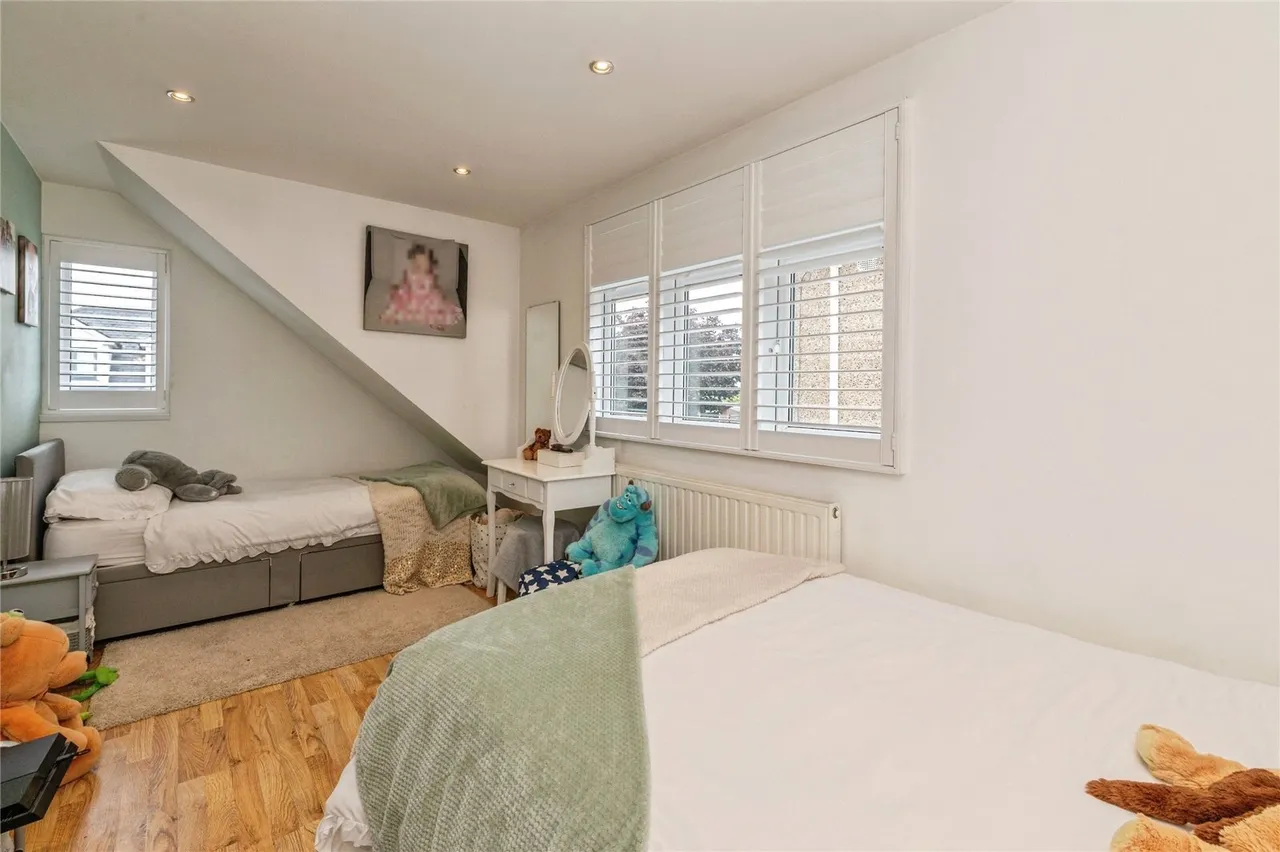 Alexandra Road, RAINHAM, Essex, RM13, photo 11