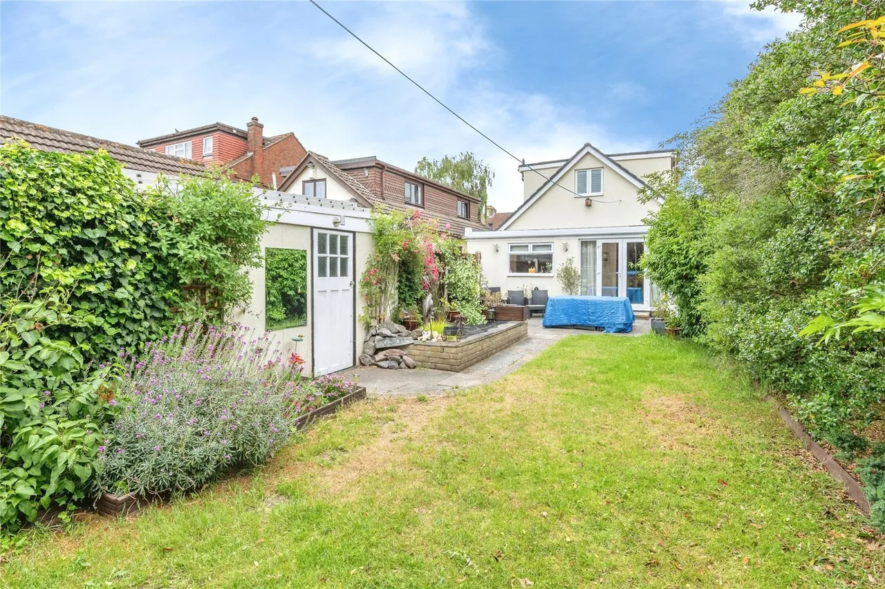 Alexandra Road, RAINHAM, Essex, RM13, photo 5