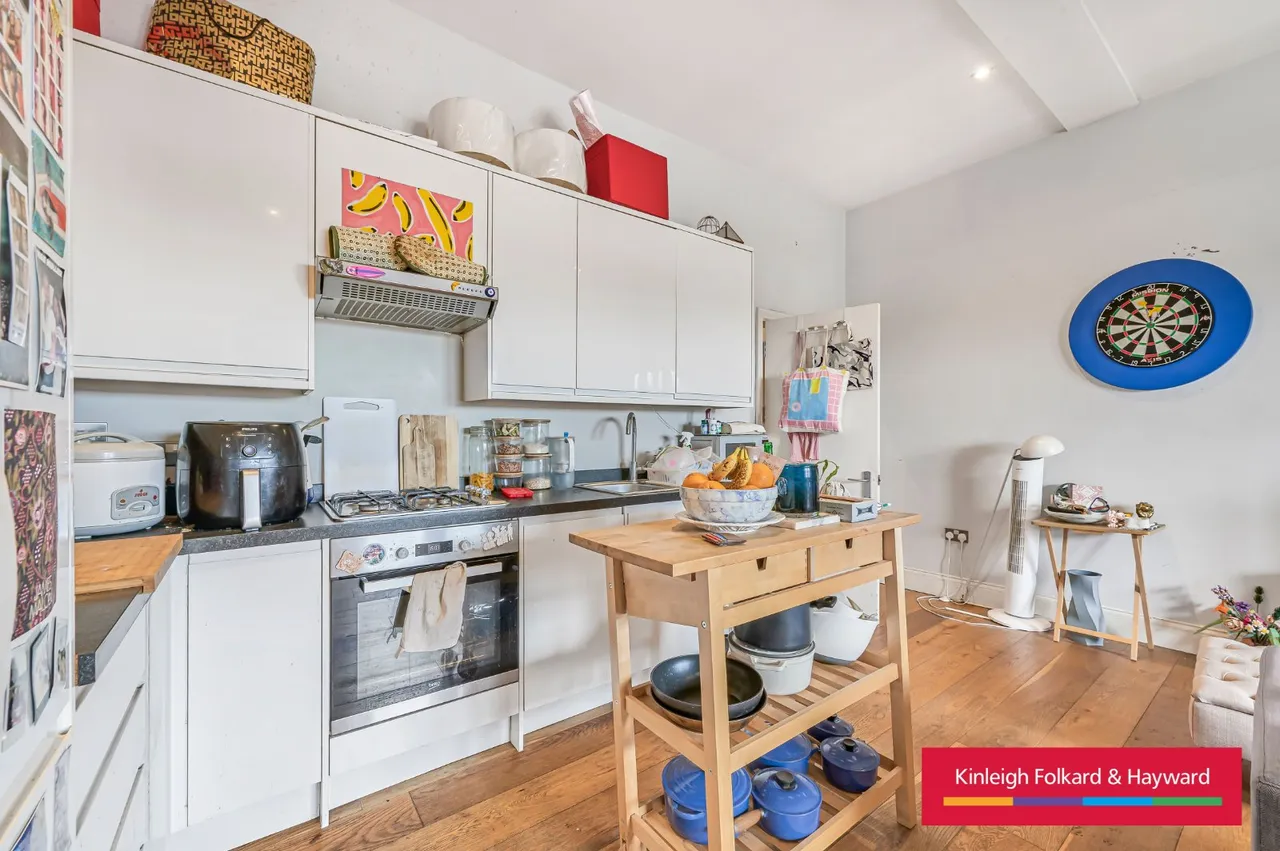 2, Electric Avenue, Brixton, London, SW9, photo 2
