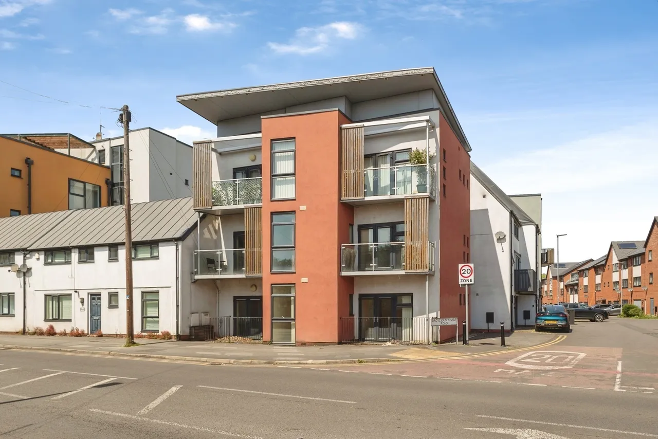 2 bed flat for sale, Droylsden Wharf Road, Droylsden, M43